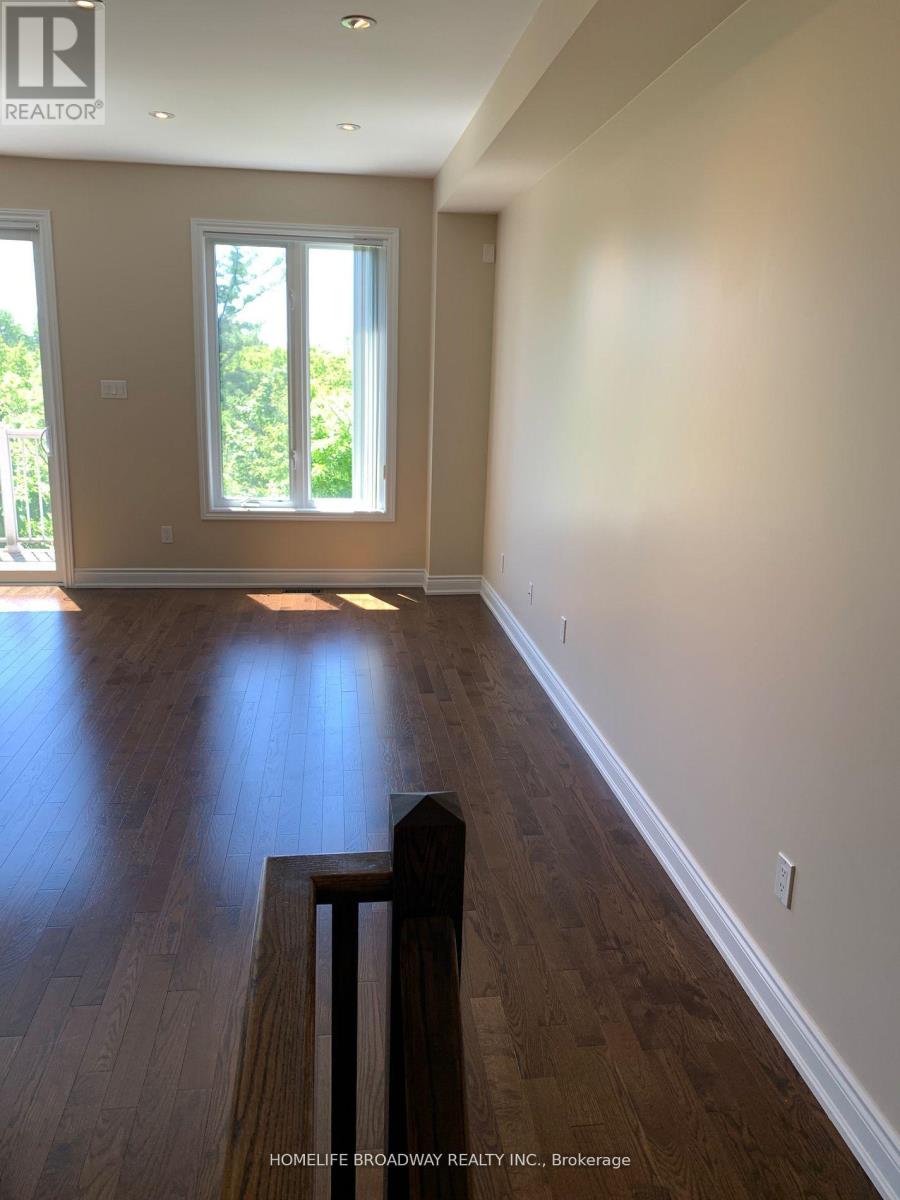 720 Wendy Culbert Crescent, Newmarket, Ontario  L3X 0A4 - Photo 4 - N12801870