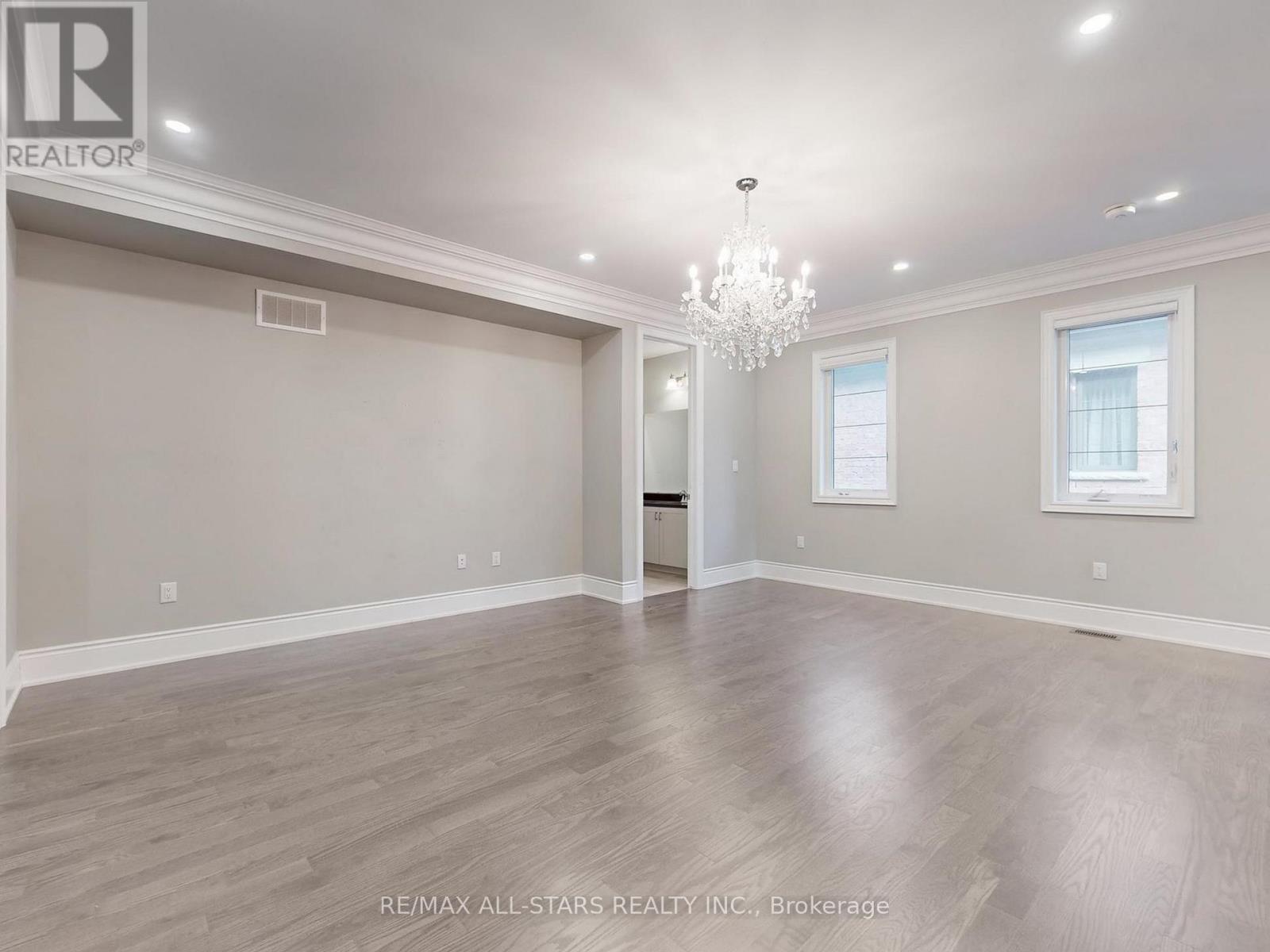 48 Cairns Gate, King, Ontario  L7B 0P5 - Photo 19 - N12801922