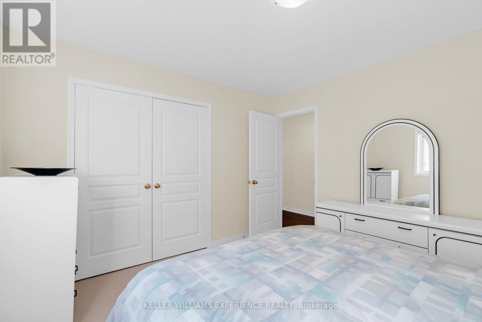 14 Charlemagne Avenue, Barrie (Innis-Shore), Ontario  L4M 0A9 - Photo 14 - S12801934