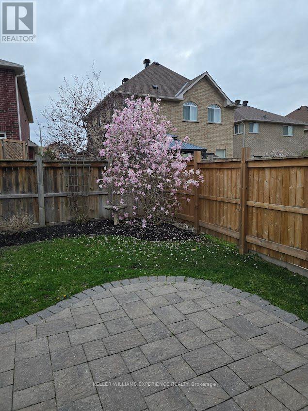 14 Charlemagne Avenue, Barrie (Innis-Shore), Ontario  L4M 0A9 - Photo 27 - S12801934