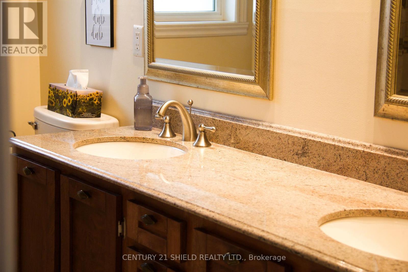 771 Laflin Avenue, Cornwall, Ontario  K6J 3M6 - Photo 12 - X12802166