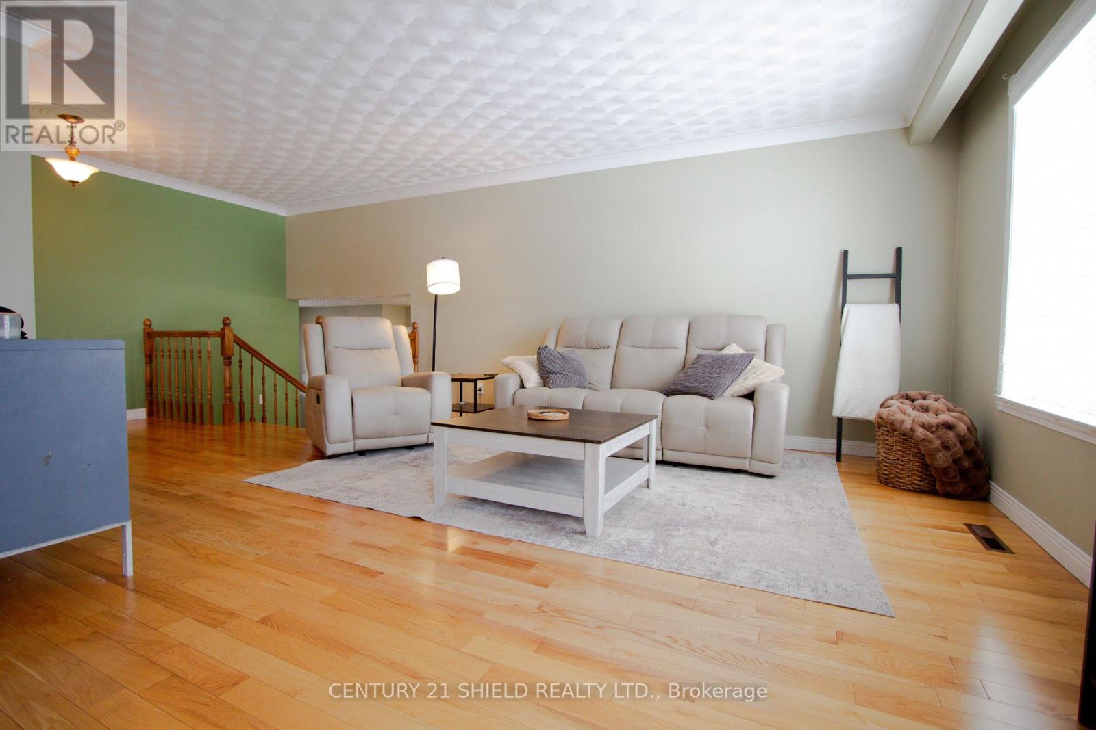 771 Laflin Avenue, Cornwall, Ontario  K6J 3M6 - Photo 7 - X12802166