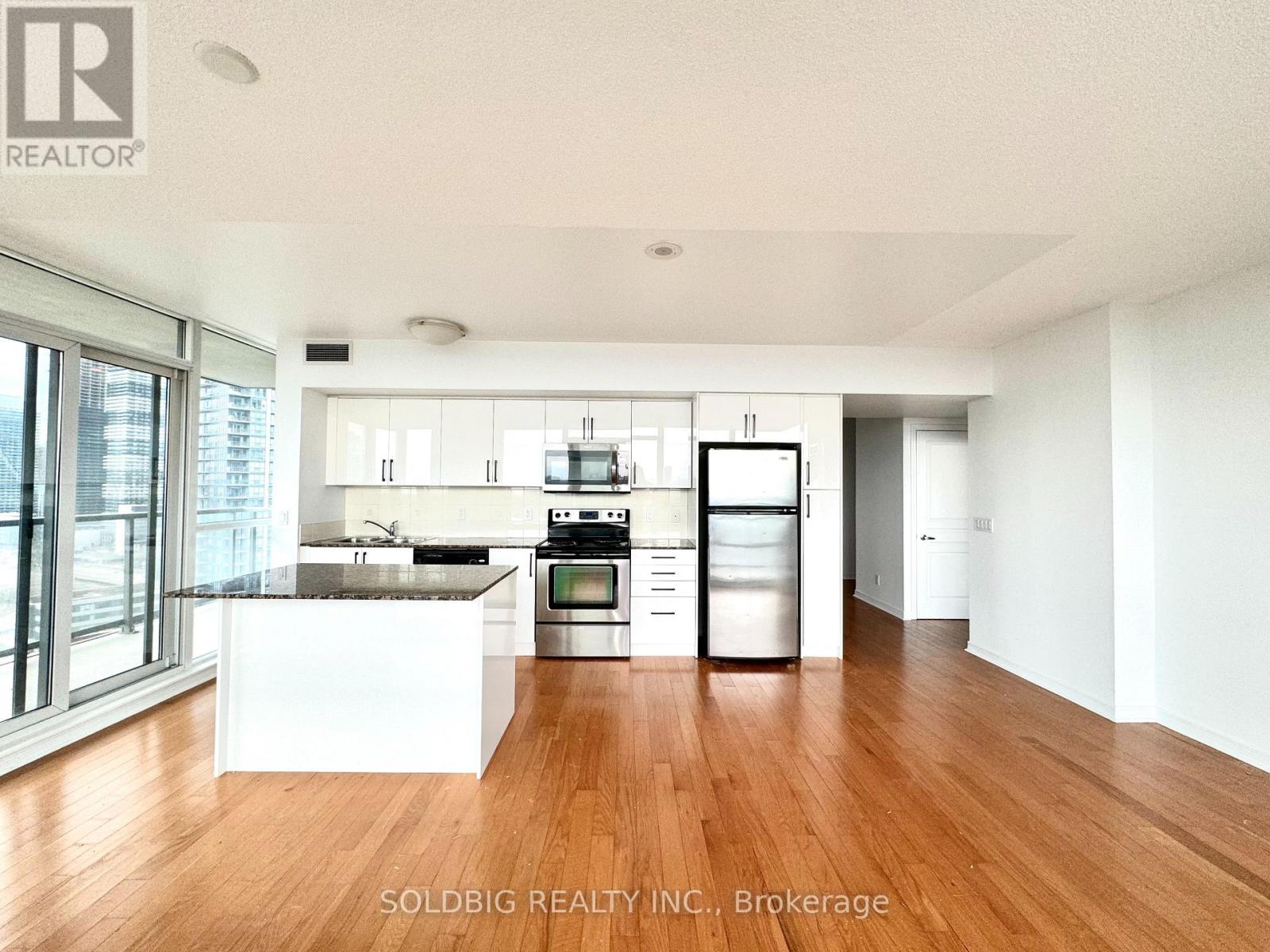 2004 - 15 Legion Road, Toronto, Ontario  M8V 0A9 - Photo 5 - W12793810