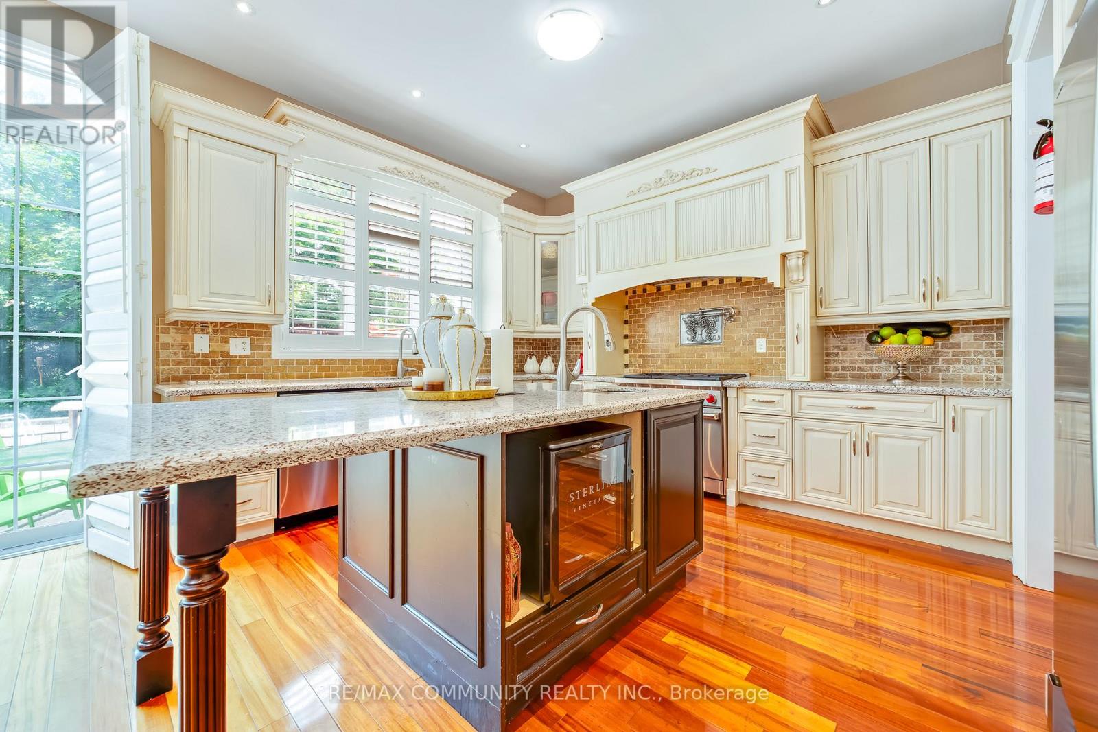 2 Dolby Crescent, Ajax, Ontario  L1Z 0E1 - Photo 14 - E12419021