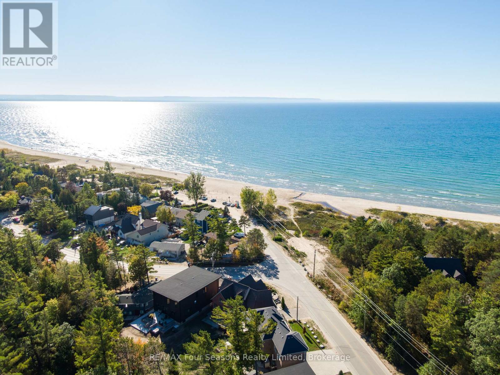 805 EASTDALE DRIVE, Wasaga Beach, Ontario