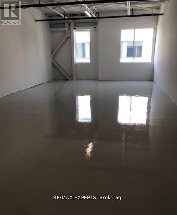 B110 - 5266 Solar Drive, Mississauga, Ontario  L4W 5M8 - Photo 6 - W12686812