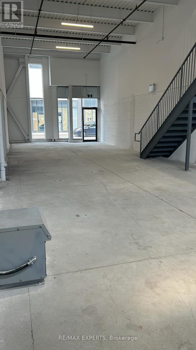 B110 - 5266 Solar Drive, Mississauga, Ontario  L4W 5M8 - Photo 3 - W12686812