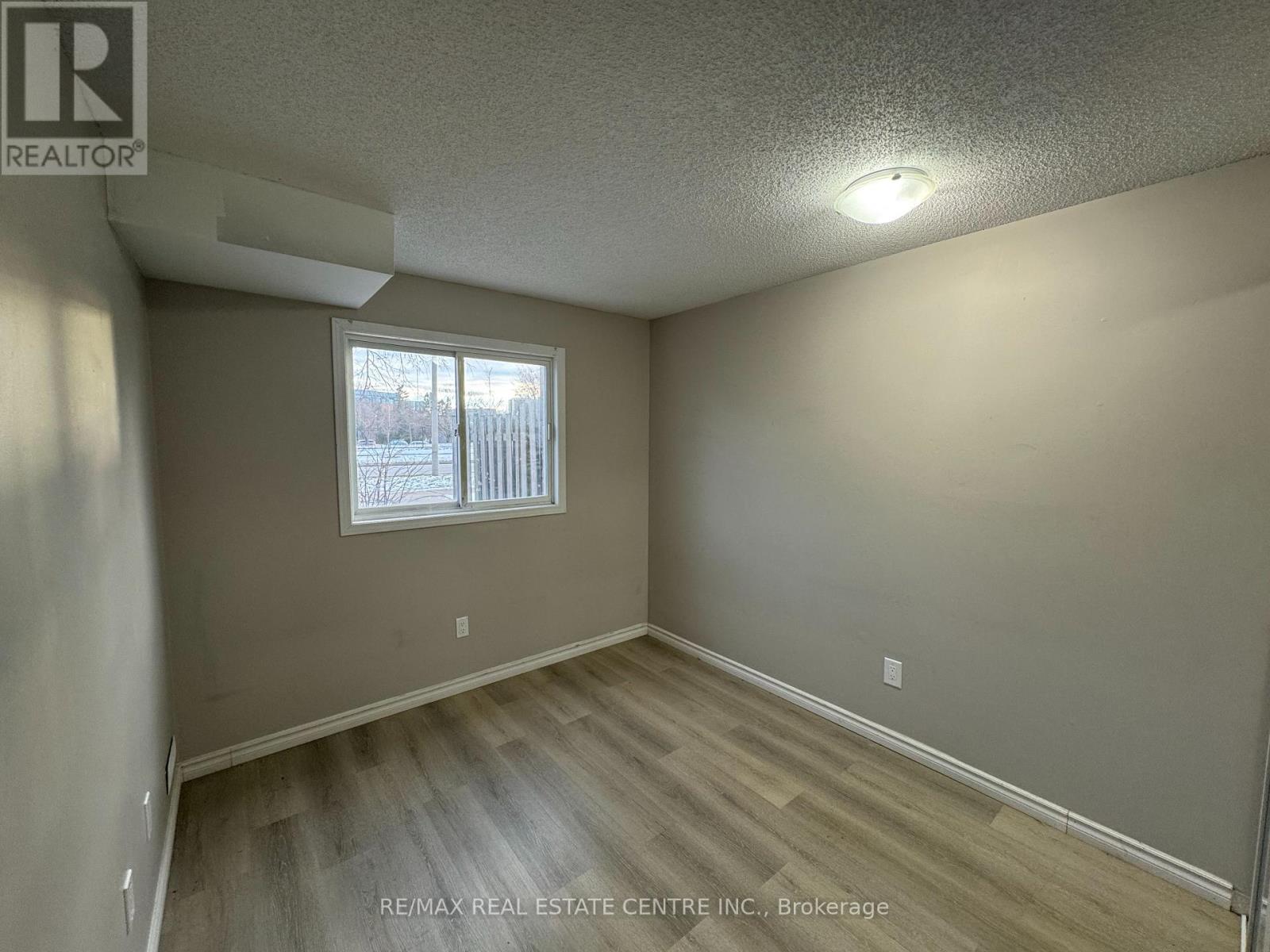 34 - 190 Fleming Drive, London East, Ontario  N5V 5B8 - Photo 24 - X12270892