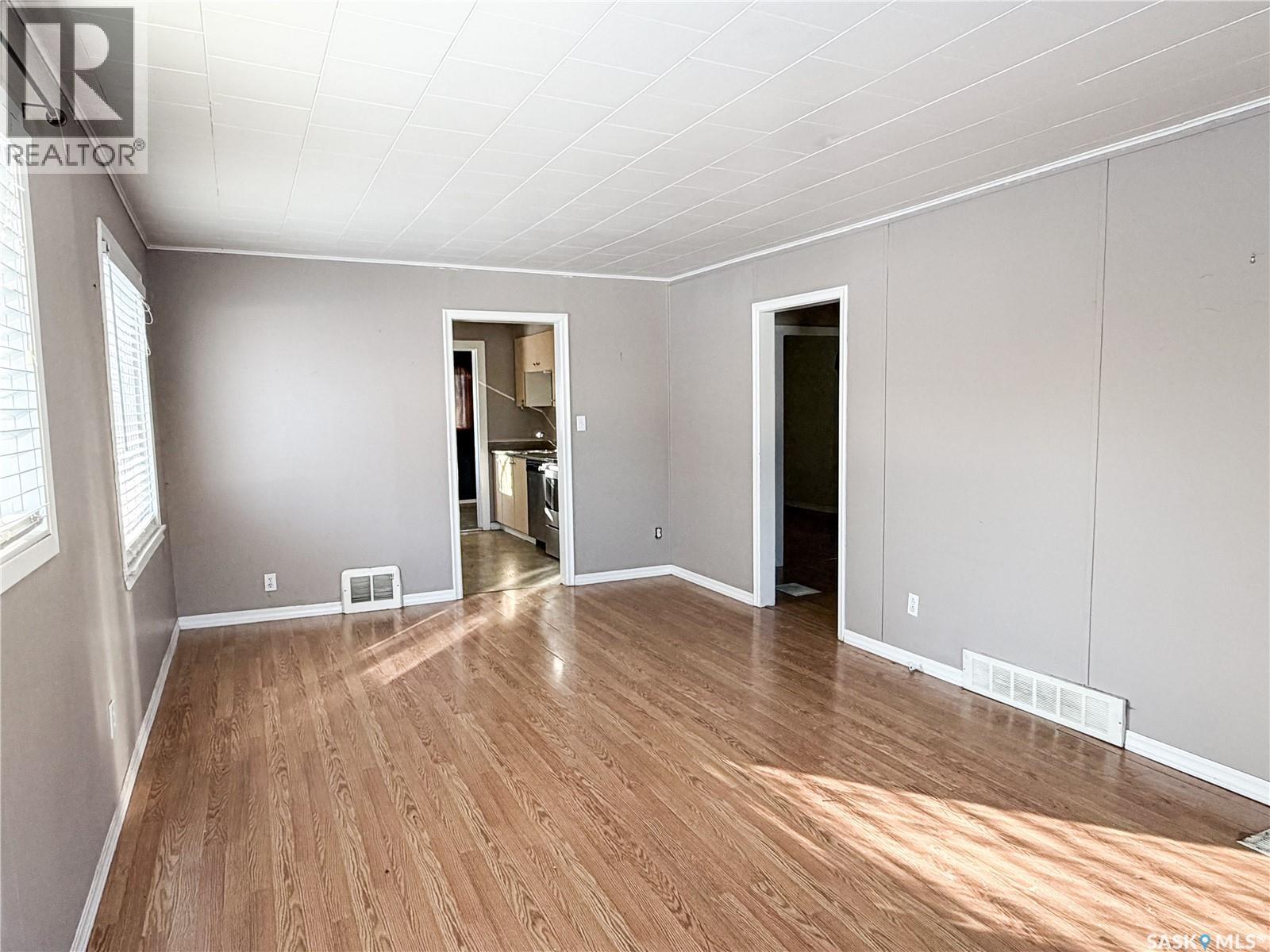 608 3rd Avenue W, Meadow Lake, Saskatchewan  S9X 1A8 - Photo 2 - SK028786