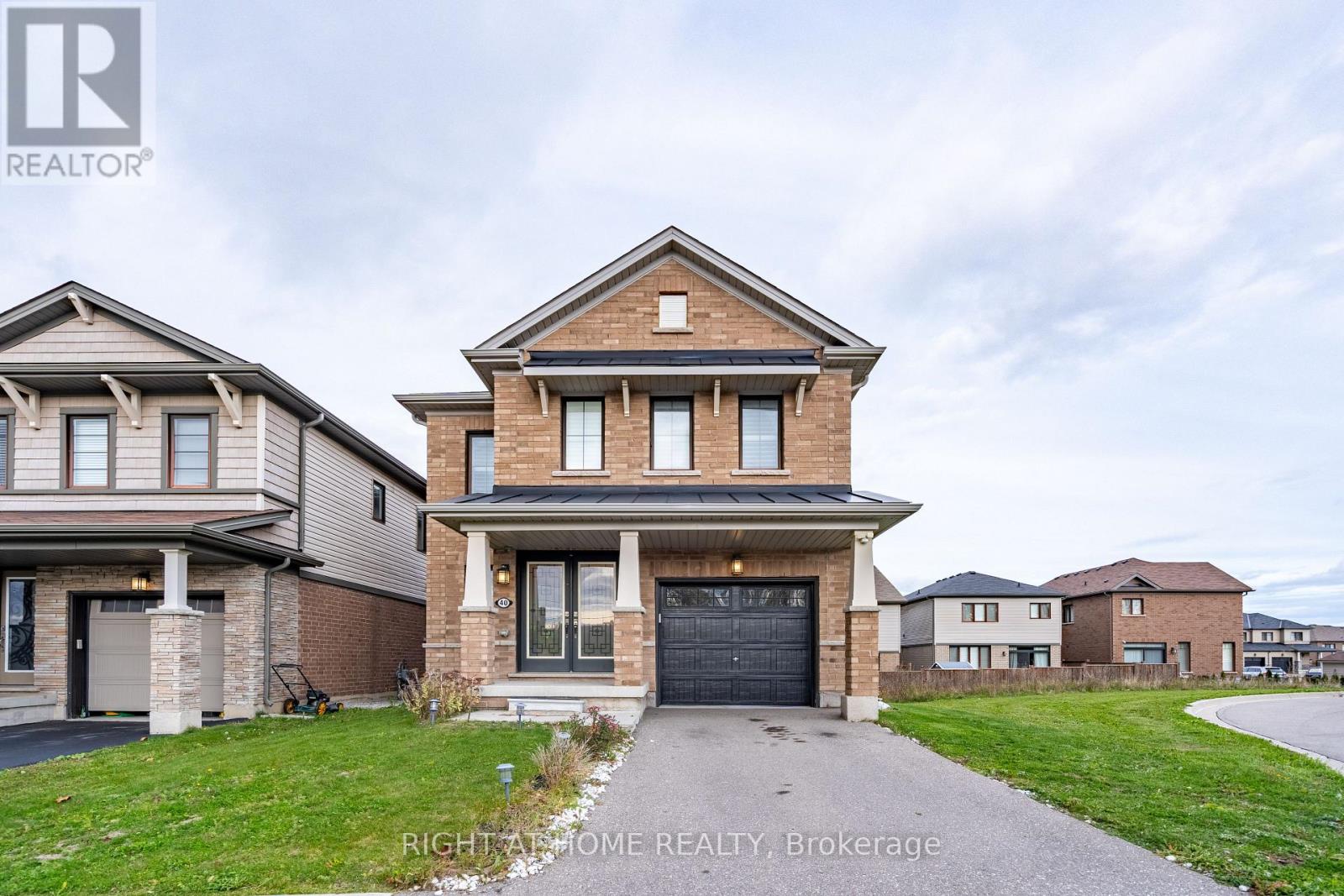 40 Hedges Crescent, Hamilton, Ontario  L8J 0K8 - Photo 8 - X12588494
