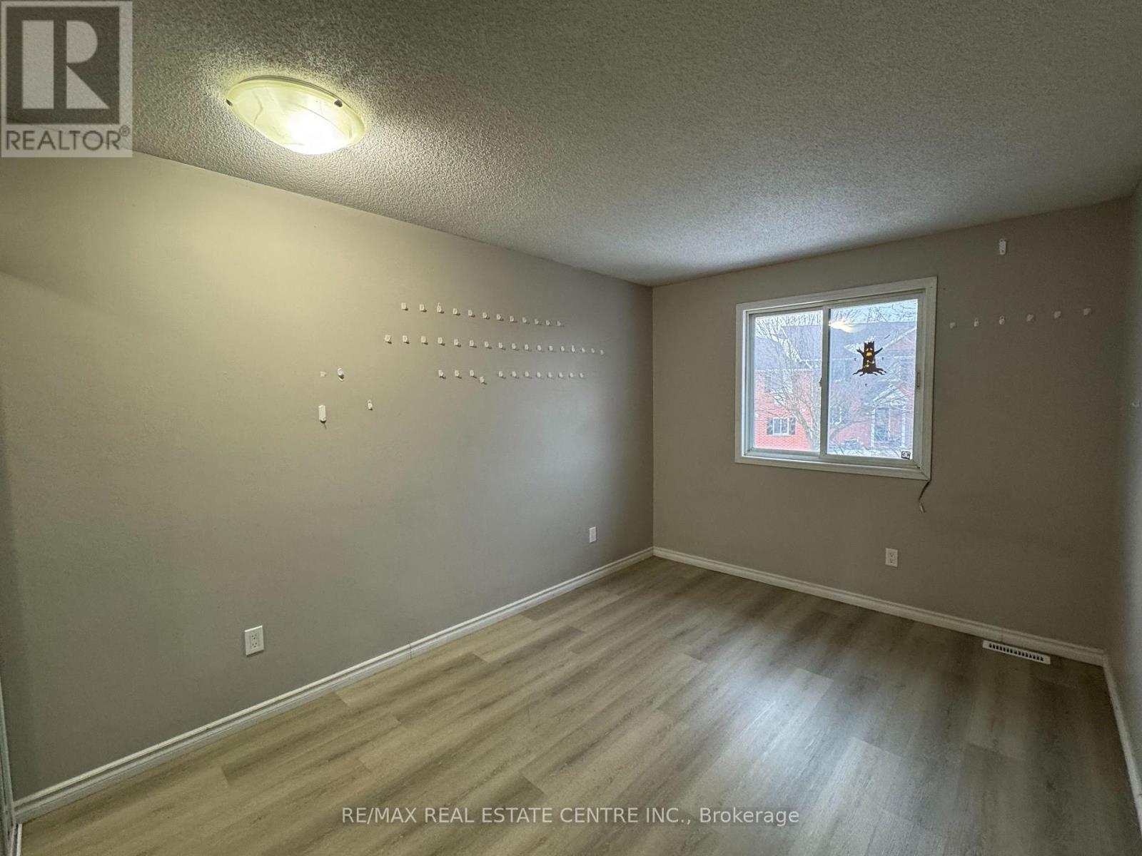 34 - 190 Fleming Drive, London East, Ontario  N5V 5B8 - Photo 14 - X12270892