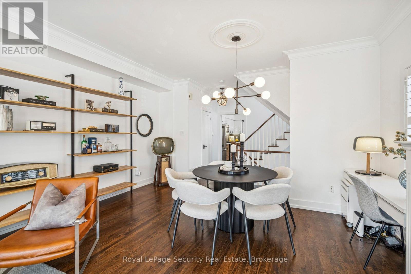 2 Bluewater Court, Toronto, Ontario  M8V 4A8 - Photo 11 - W12801864