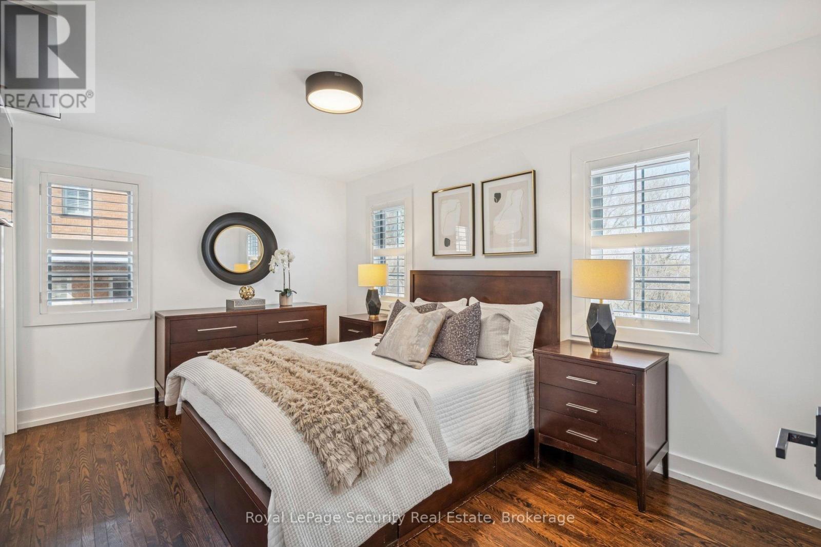 2 Bluewater Court, Toronto, Ontario  M8V 4A8 - Photo 31 - W12801864