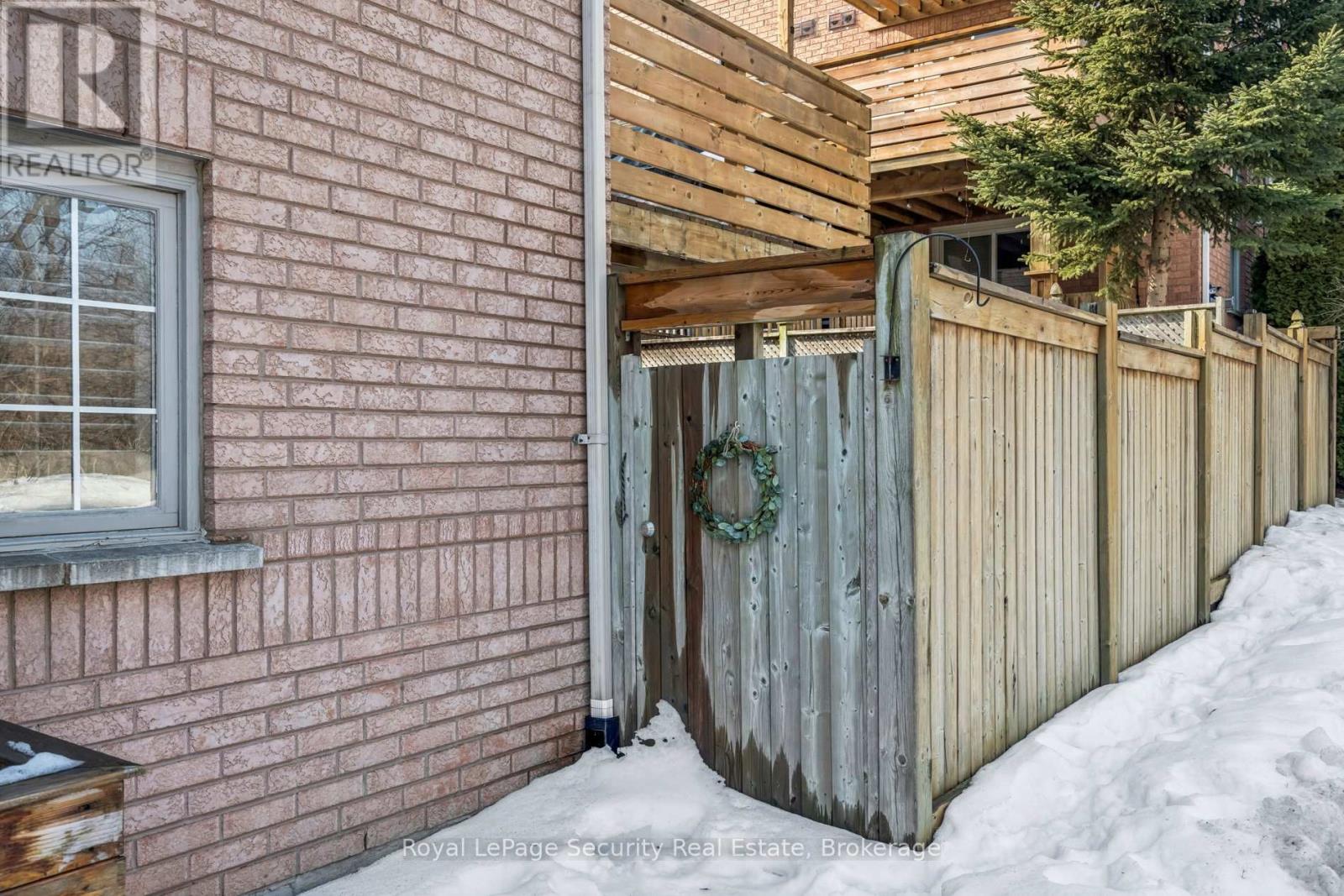 2 Bluewater Court, Toronto, Ontario  M8V 4A8 - Photo 49 - W12801864