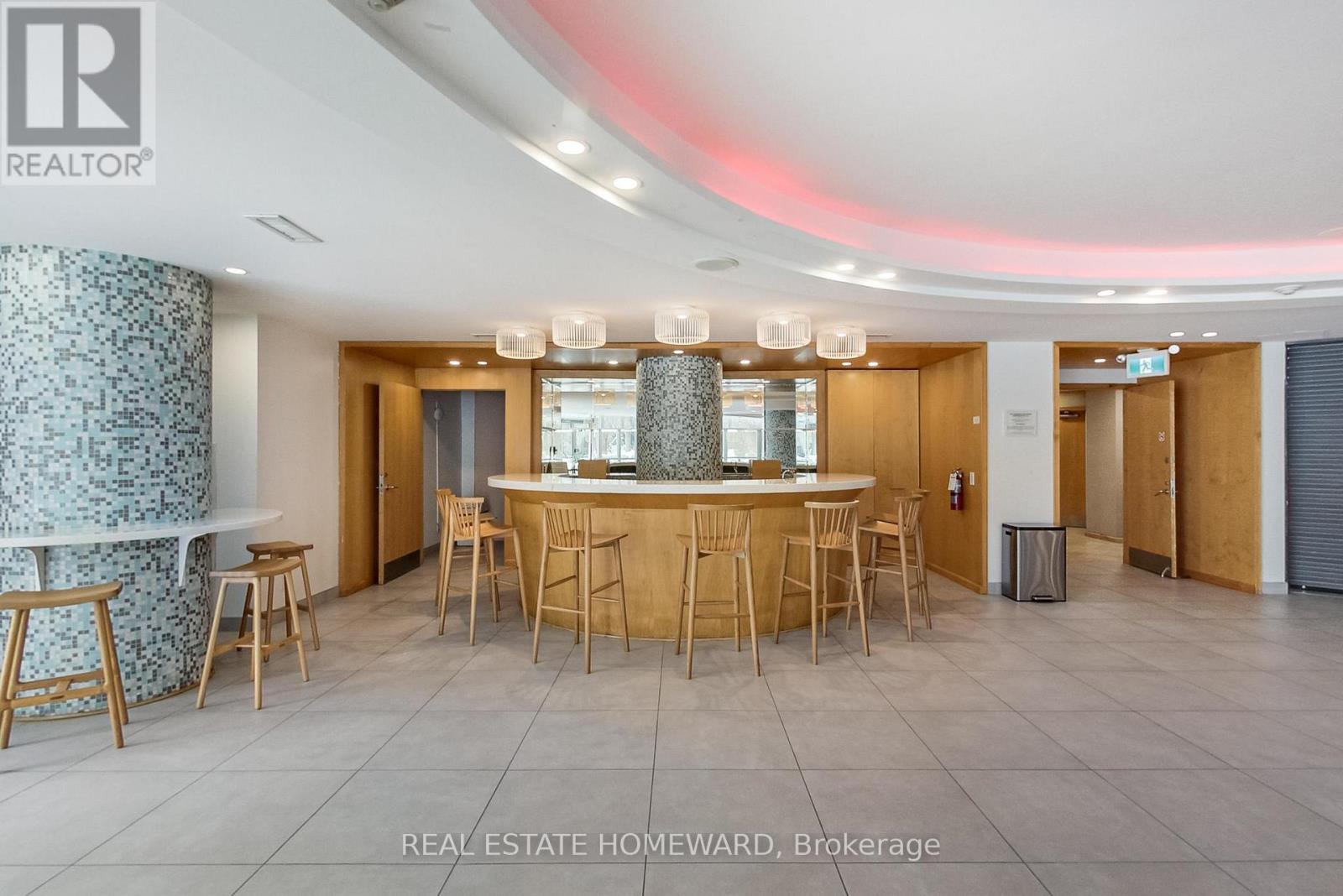 1910 - 3939 Duke Of York Boulevard, Mississauga, Ontario  L5B 4N2 - Photo 38 - W12801926