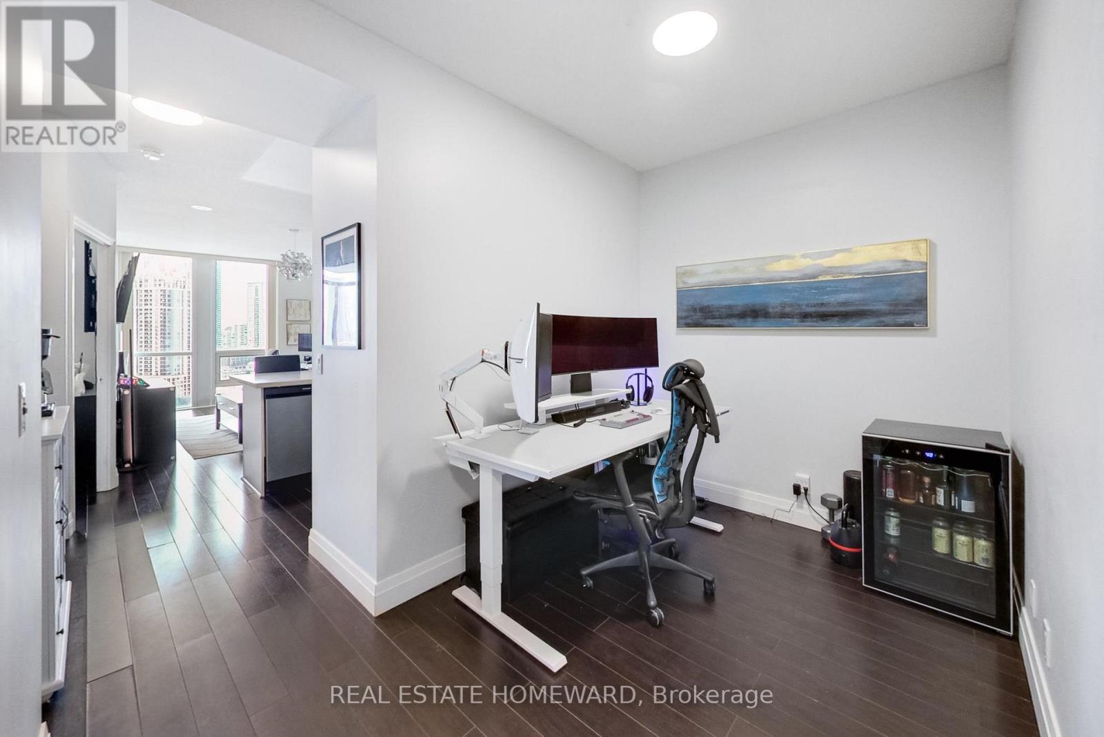 1910 - 3939 Duke Of York Boulevard, Mississauga, Ontario  L5B 4N2 - Photo 9 - W12801926