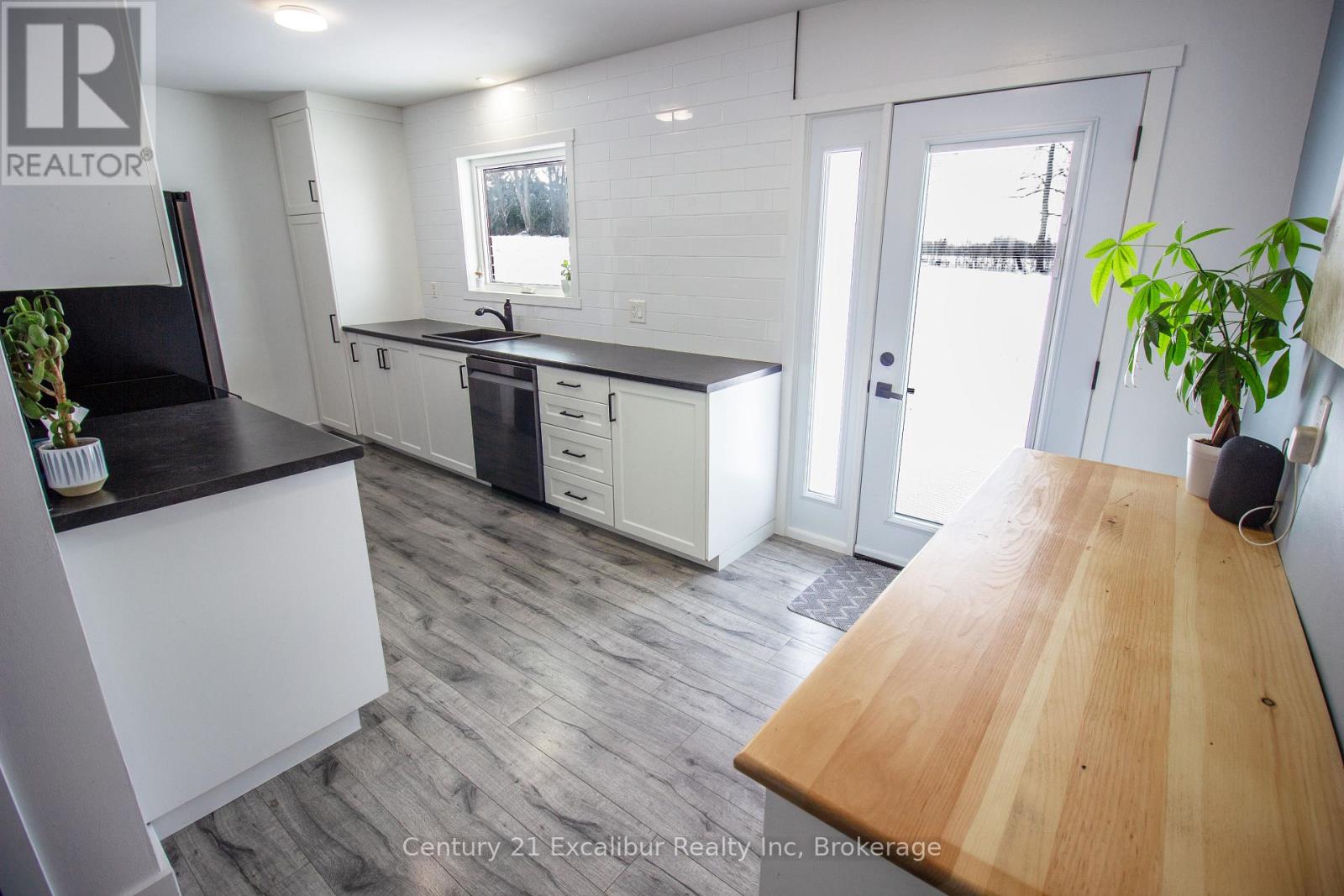 6306 Wellington Rd 29 Road, Centre Wellington, Ontario  N1M 2W5 - Photo 7 - X12801868