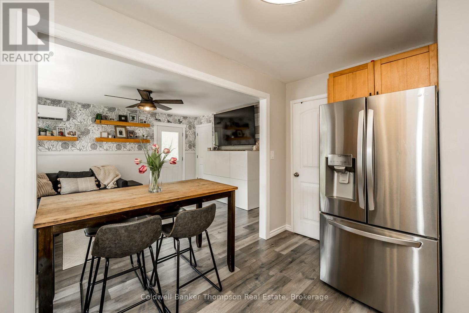 38 Susan Street W, Huntsville, Ontario P1H 1X2 - Photo 10 - X12802070