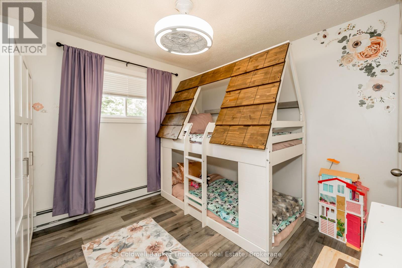 38 Susan Street W, Huntsville, Ontario P1H 1X2 - Photo 13 - X12802070