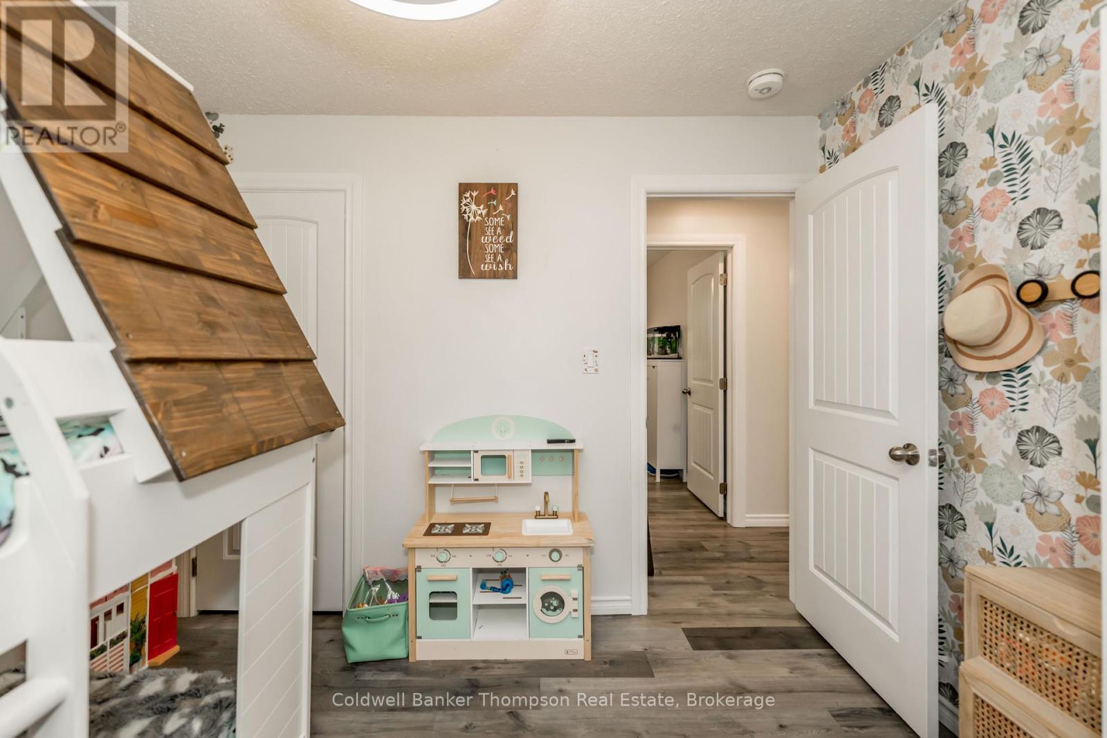 38 Susan Street W, Huntsville, Ontario P1H 1X2 - Photo 14 - X12802070