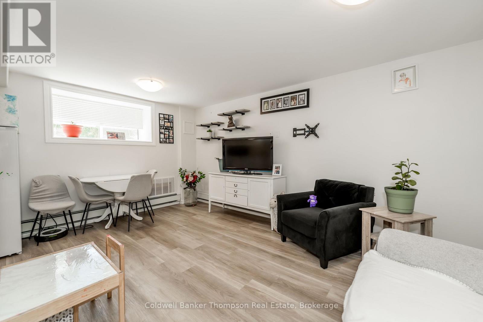 38 Susan Street W, Huntsville, Ontario P1H 1X2 - Photo 24 - X12802070