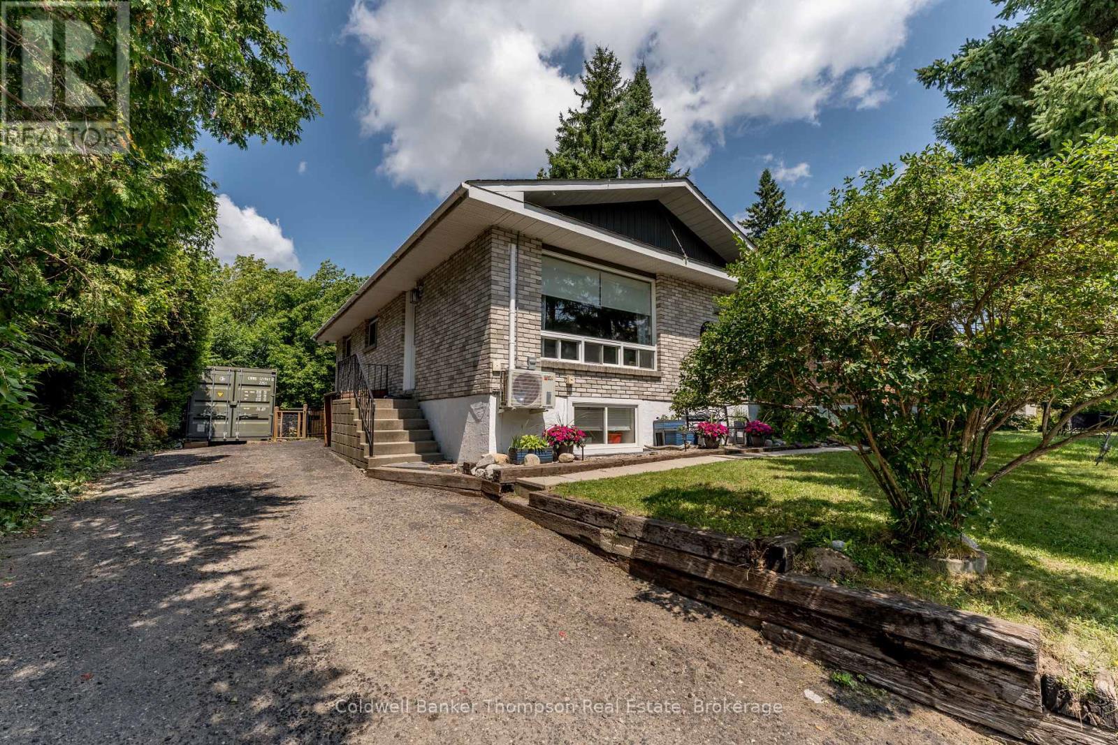 38 Susan Street W, Huntsville, Ontario P1H 1X2 - Photo 44 - X12802070