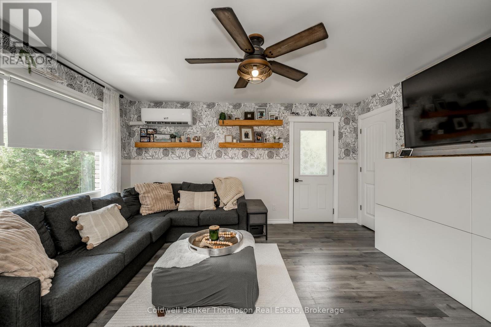 38 Susan Street W, Huntsville, Ontario P1H 1X2 - Photo 5 - X12802070