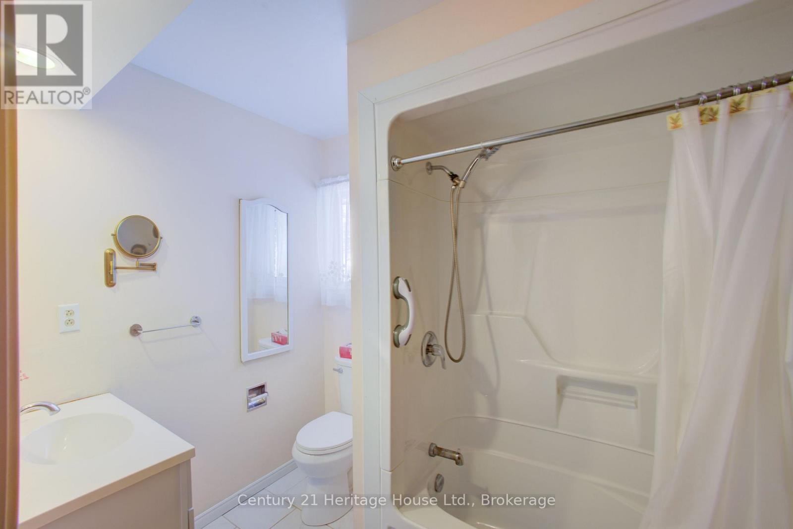 260 13th Avenue, Hanover, Ontario  N4N 2V8 - Photo 18 - X12802072