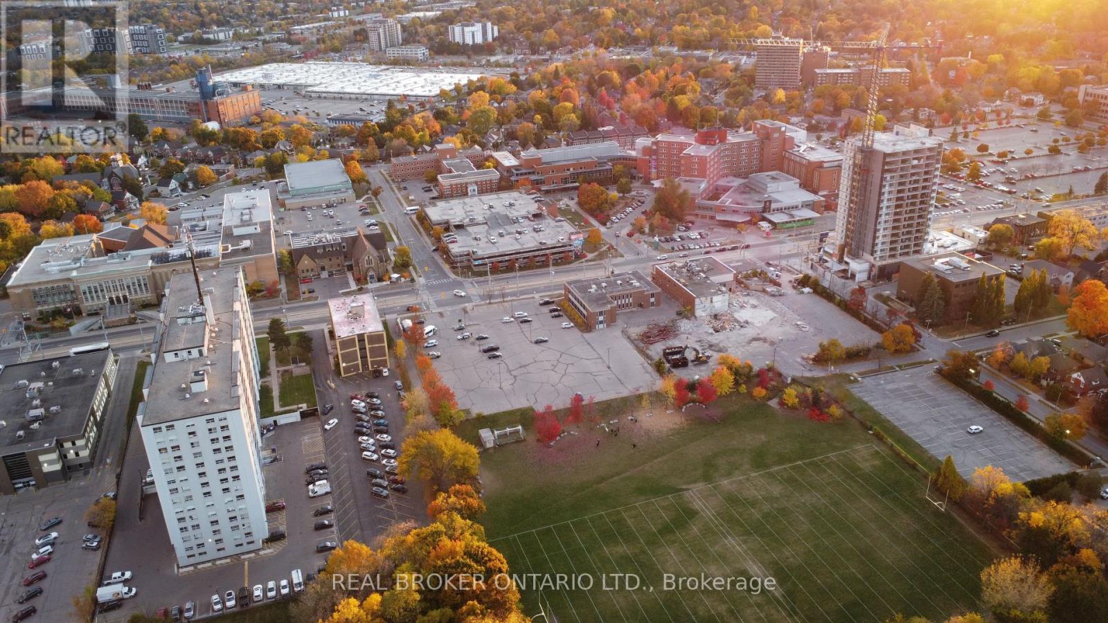 824 King Street W, Kitchener, Ontario  N2G 1G1 - Photo 15 - X12469416