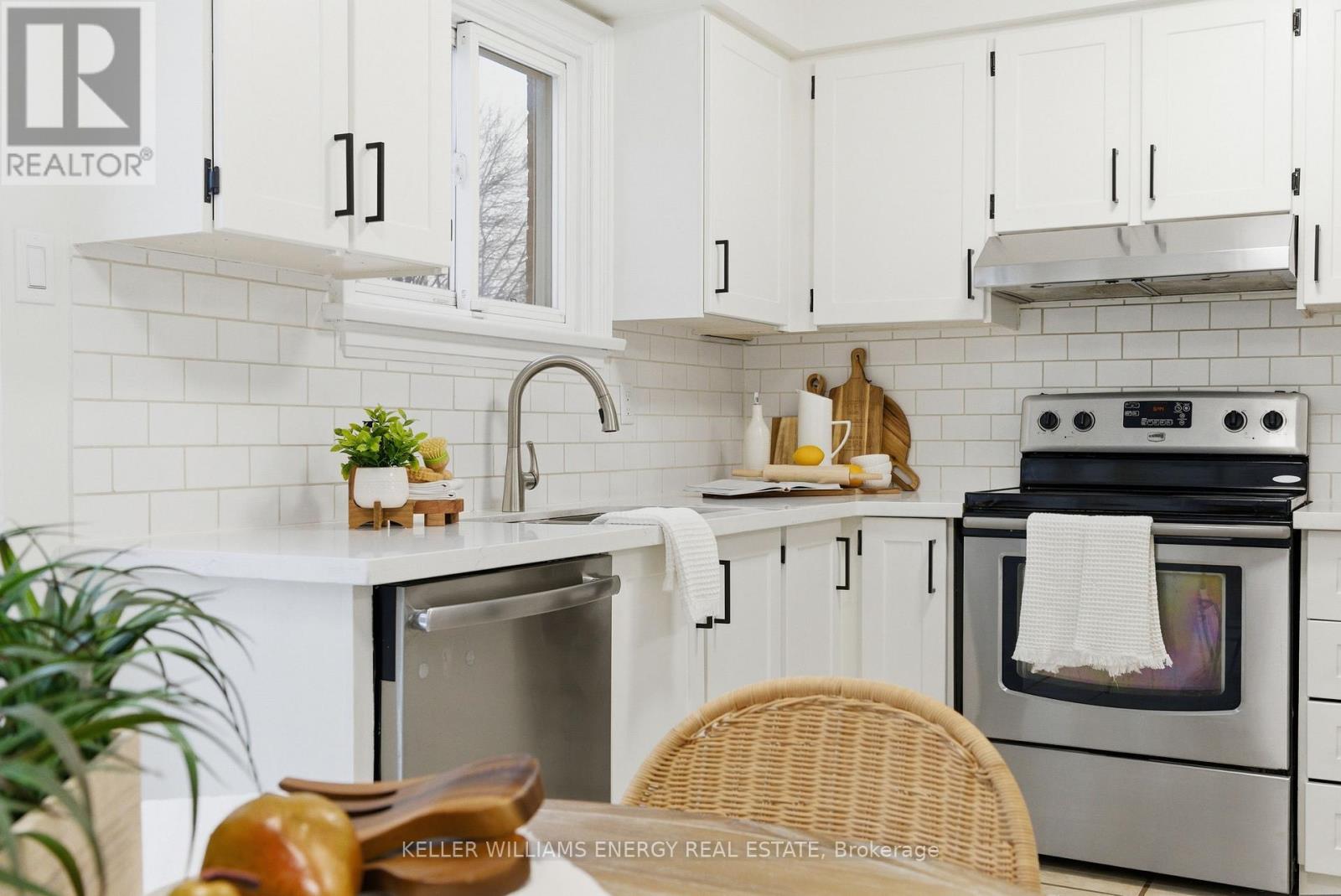 102 Melissa Crescent, Whitby, Ontario L1N 8G4 - Photo 14 - E12802272