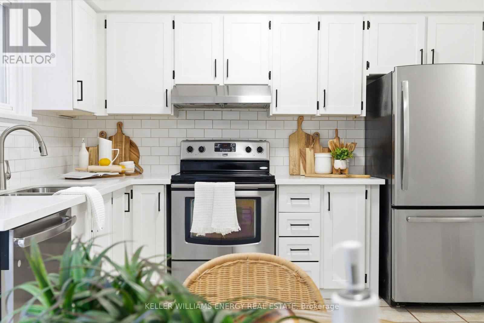 102 Melissa Crescent, Whitby, Ontario L1N 8G4 - Photo 15 - E12802272