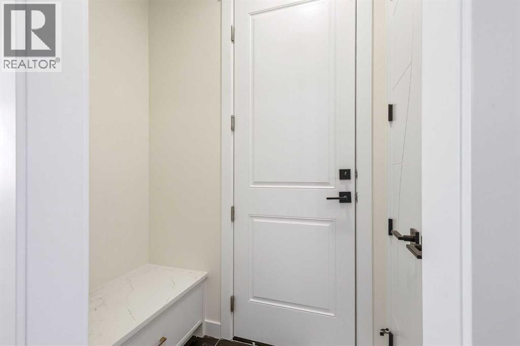 343 Waterford Grove, Chestermere, Alberta  T1X 2Z9 - Photo 8 - A2282847