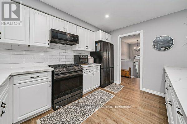 45 Beechwood Drive, Peterborough (Monaghan Ward 2), Ontario  K9J 1M2 - Photo 8 - X12802270