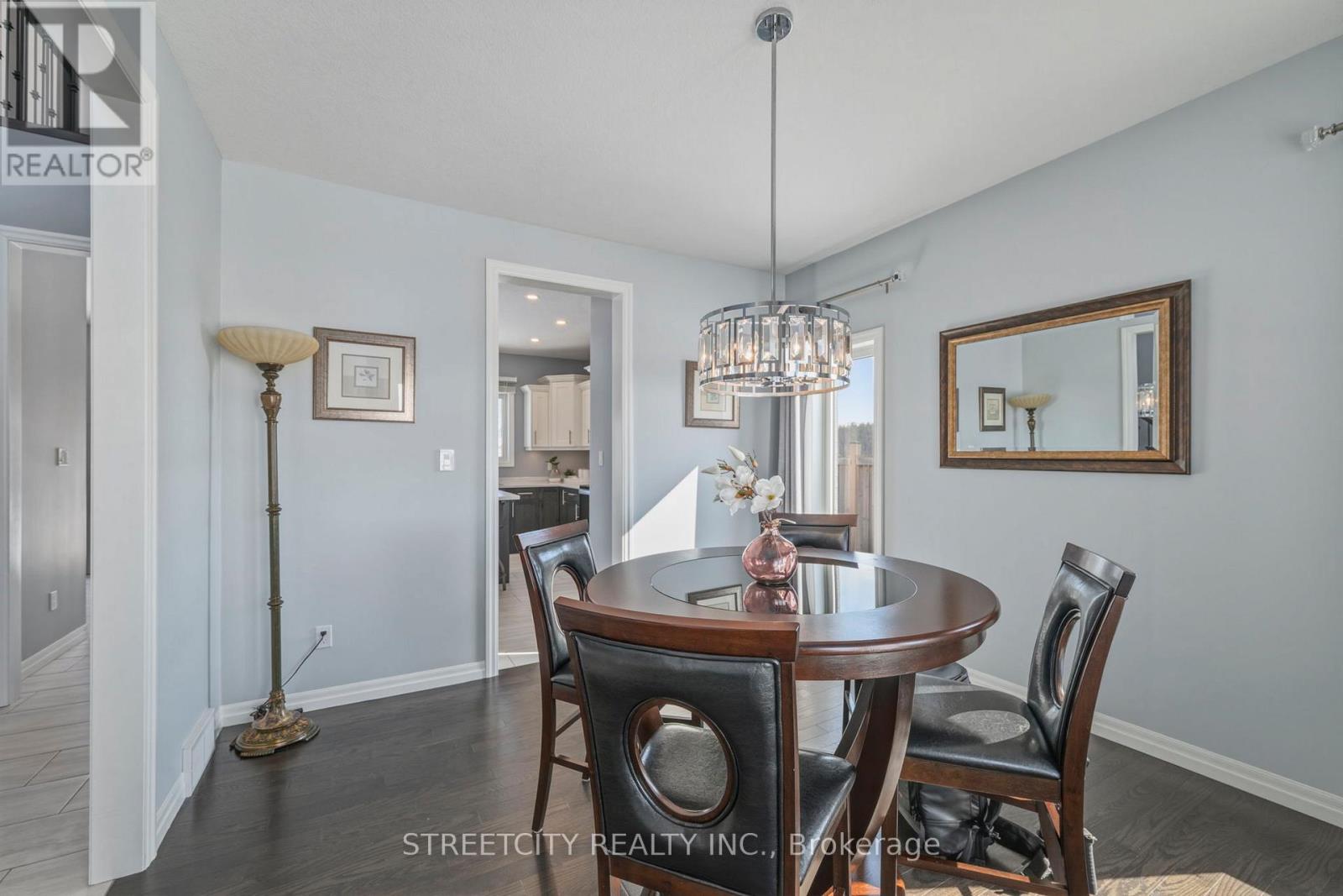 102 Timberwalk Trail, Middlesex Centre, Ontario  N0M 2A0 - Photo 14 - X12802116