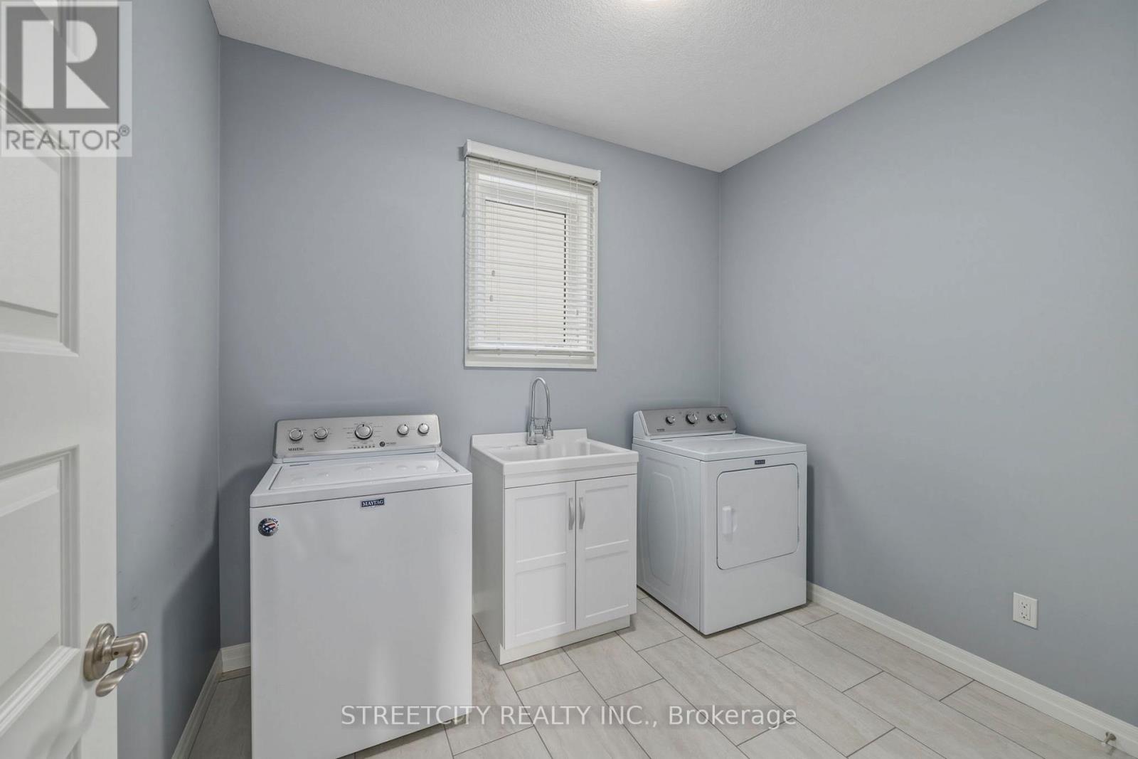 102 Timberwalk Trail, Middlesex Centre, Ontario  N0M 2A0 - Photo 22 - X12802116