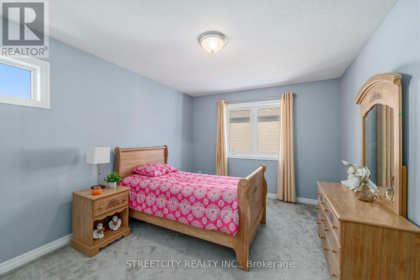 102 Timberwalk Trail, Middlesex Centre, Ontario  N0M 2A0 - Photo 32 - X12802116