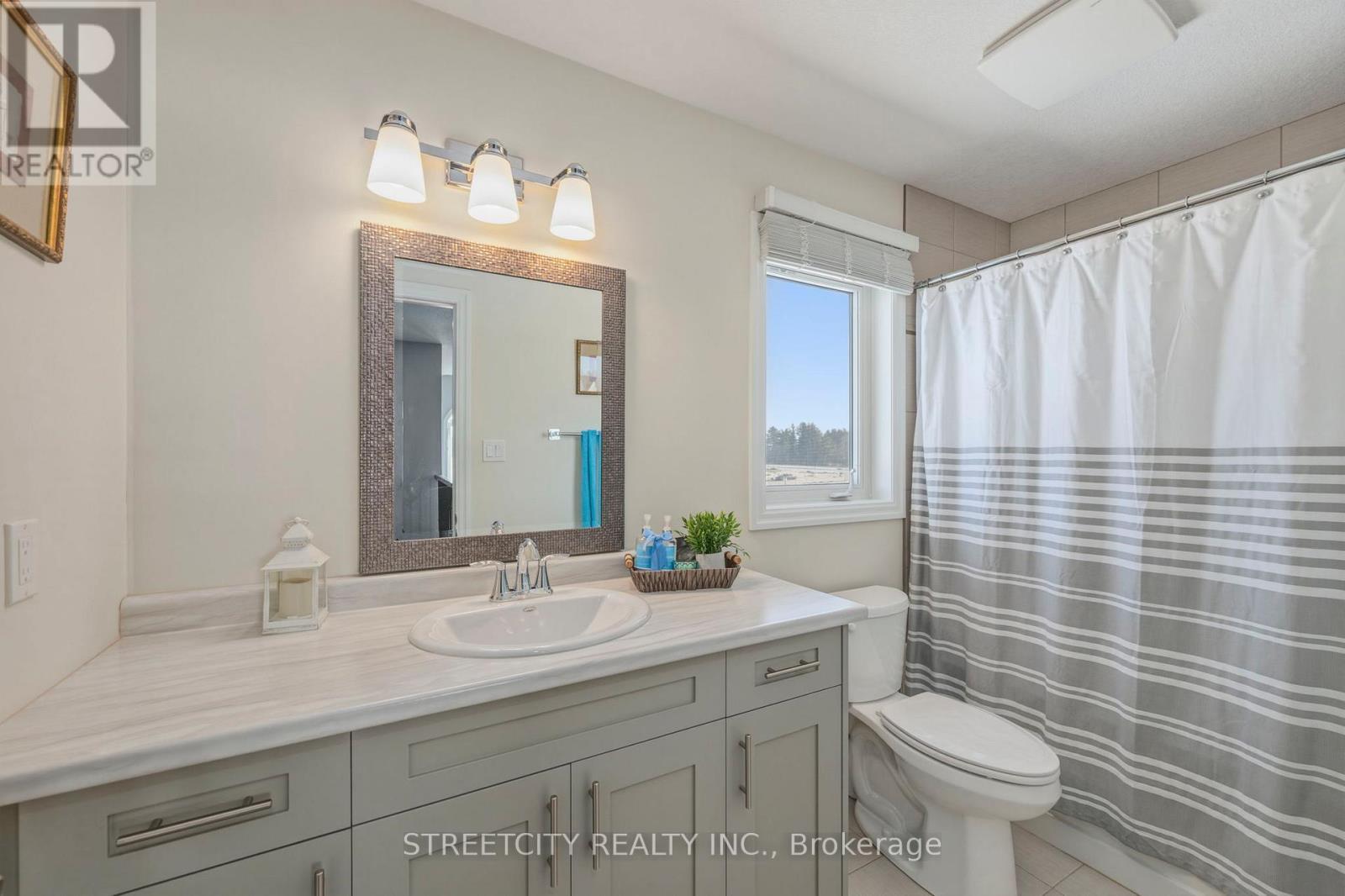 102 Timberwalk Trail, Middlesex Centre, Ontario  N0M 2A0 - Photo 34 - X12802116