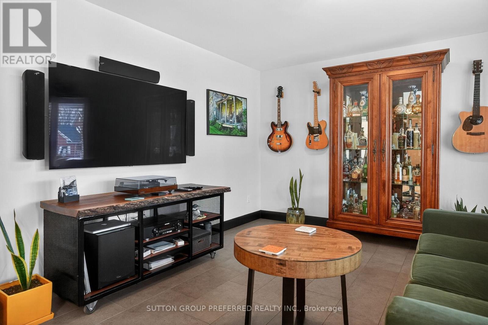 22270 Adelaide Road, Strathroy-Caradoc, Ontario  N0L 1W0 - Photo 10 - X12802142