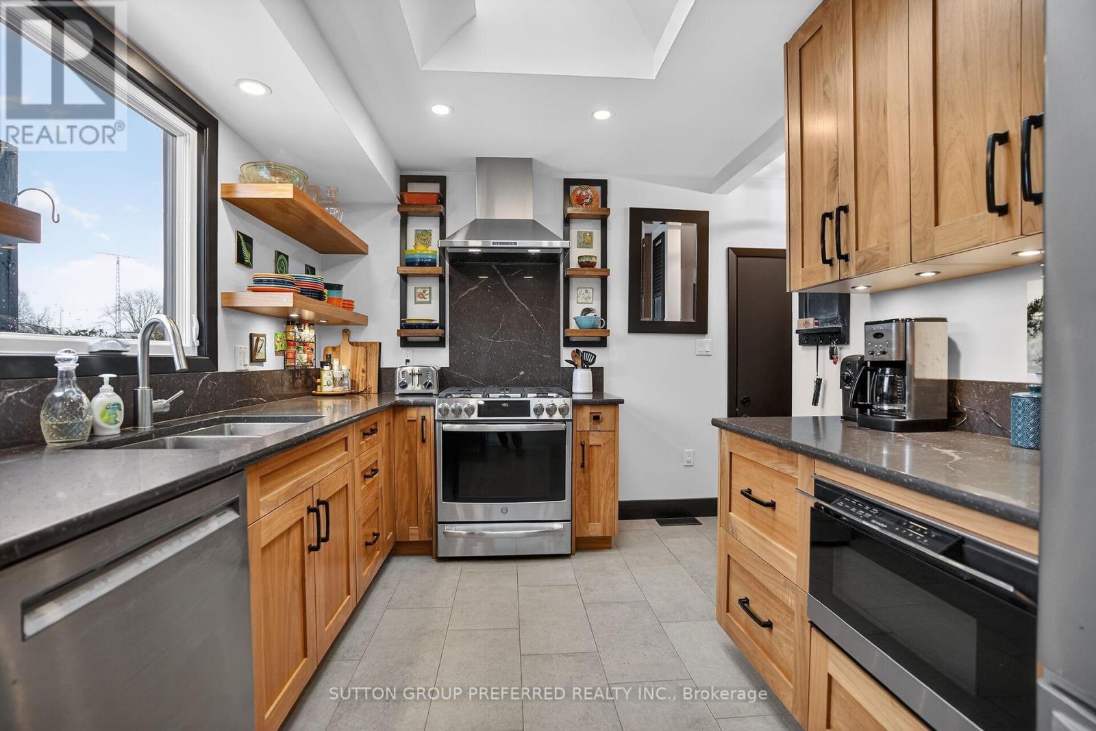 22270 Adelaide Road, Strathroy-Caradoc, Ontario  N0L 1W0 - Photo 17 - X12802142