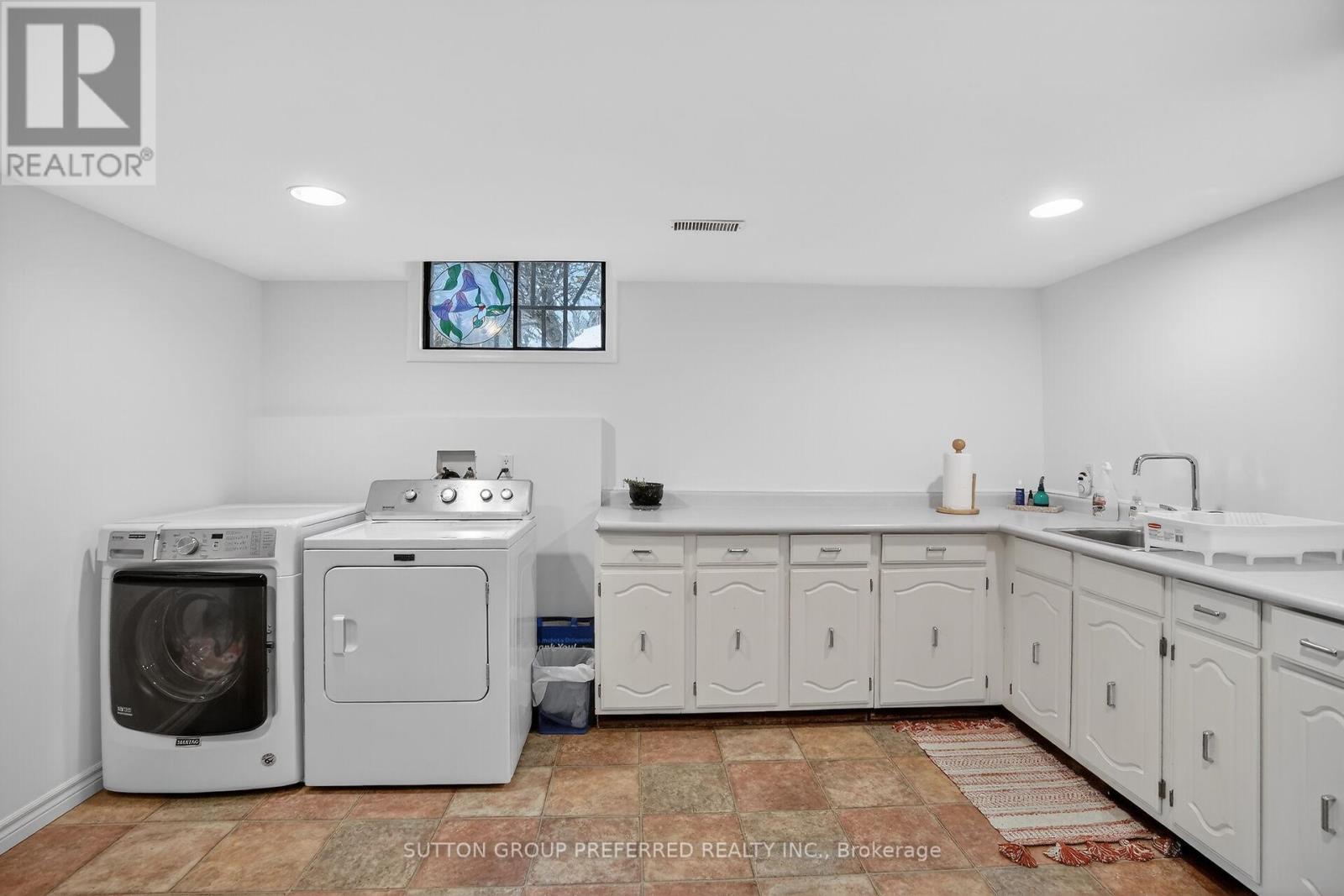 22270 Adelaide Road, Strathroy-Caradoc, Ontario  N0L 1W0 - Photo 36 - X12802142