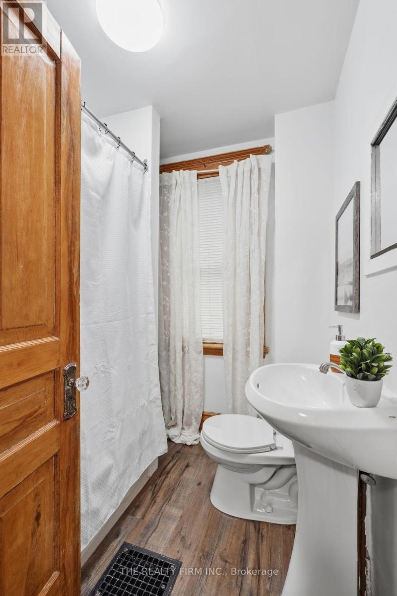 7 Edward Street, London South, Ontario  N6C 3G9 - Photo 18 - X12802240