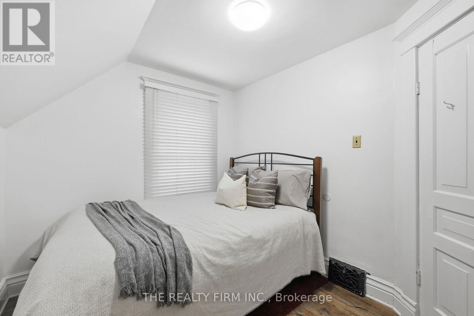 7 Edward Street, London South, Ontario  N6C 3G9 - Photo 25 - X12802240