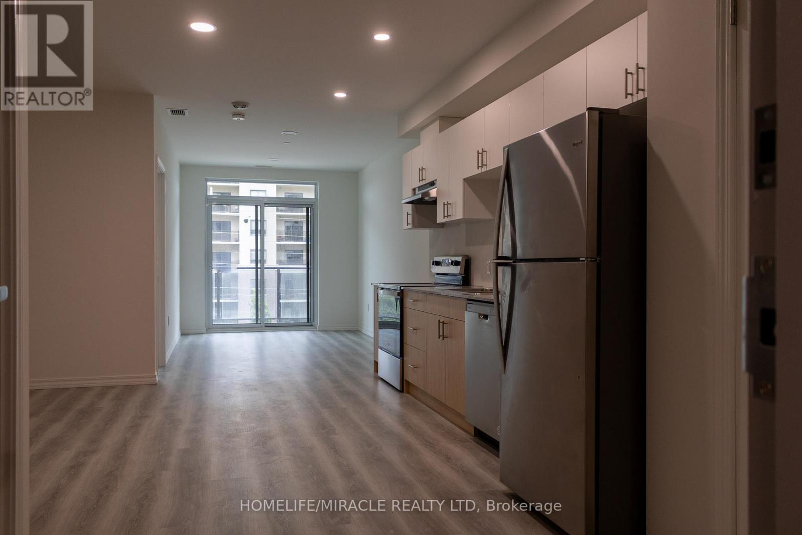 317b - 181 Elmira Road S, Guelph (Willow West/sugarbush/west Acres), Ontario  N1K 0E4 - Photo 4 - X12798728