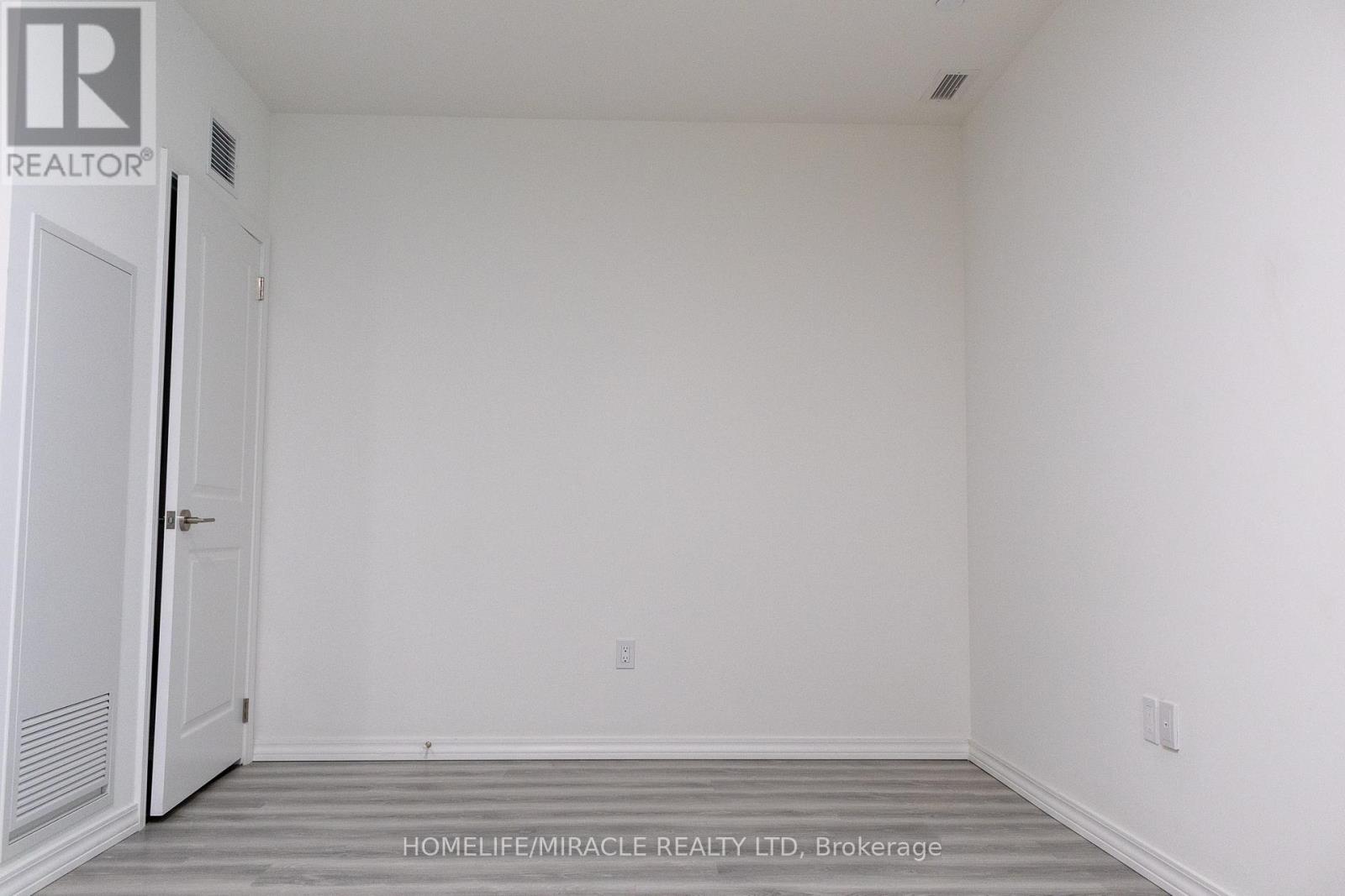 317b - 181 Elmira Road S, Guelph (Willow West/sugarbush/west Acres), Ontario  N1K 0E4 - Photo 8 - X12798728