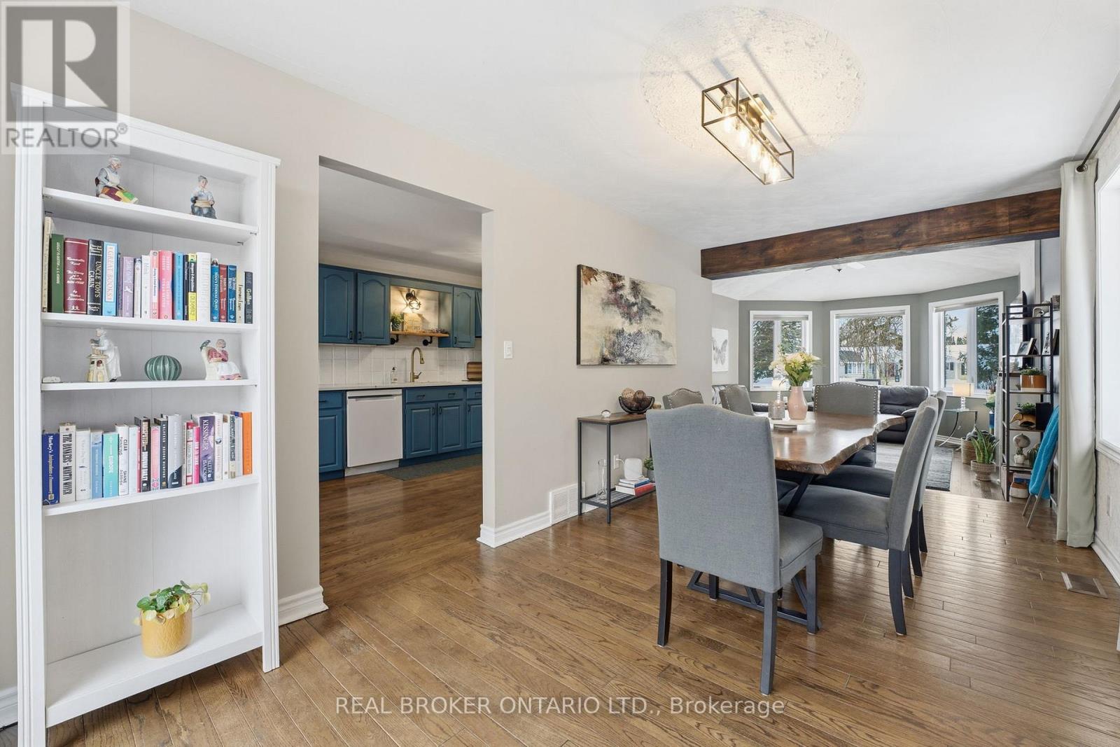 270 Talbot Street, Norfolk (Courtland), Ontario  N0J 1E0 - Photo 8 - X12801858