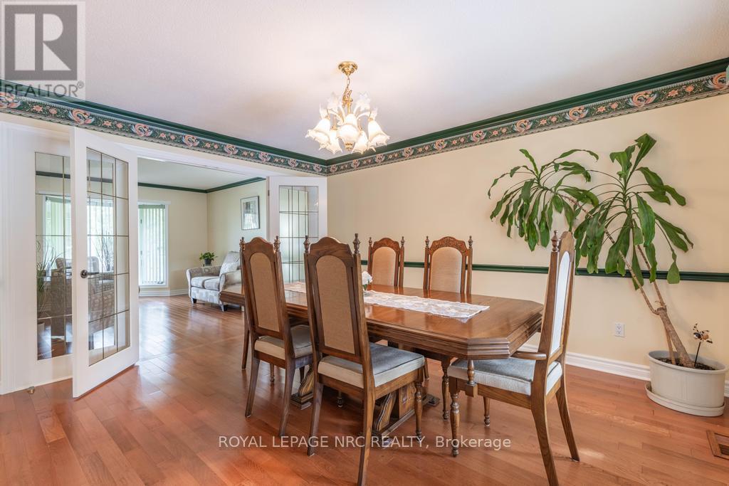 83 First Street Louth, St. Catharines, Ontario  L2S 2T7 - Photo 12 - X12801886