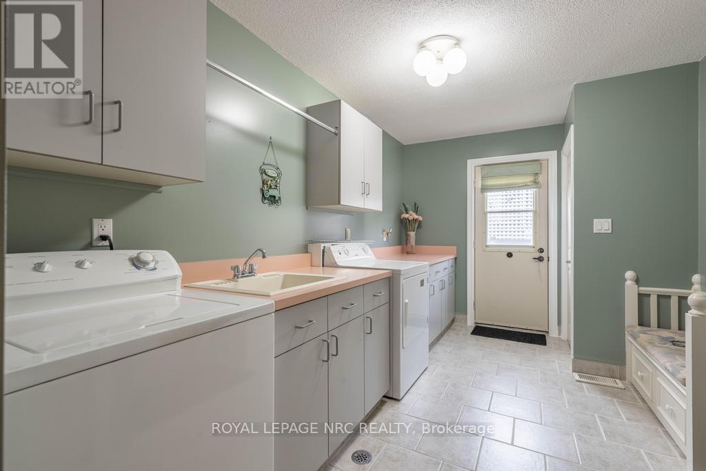 83 First Street Louth, St. Catharines, Ontario  L2S 2T7 - Photo 20 - X12801886