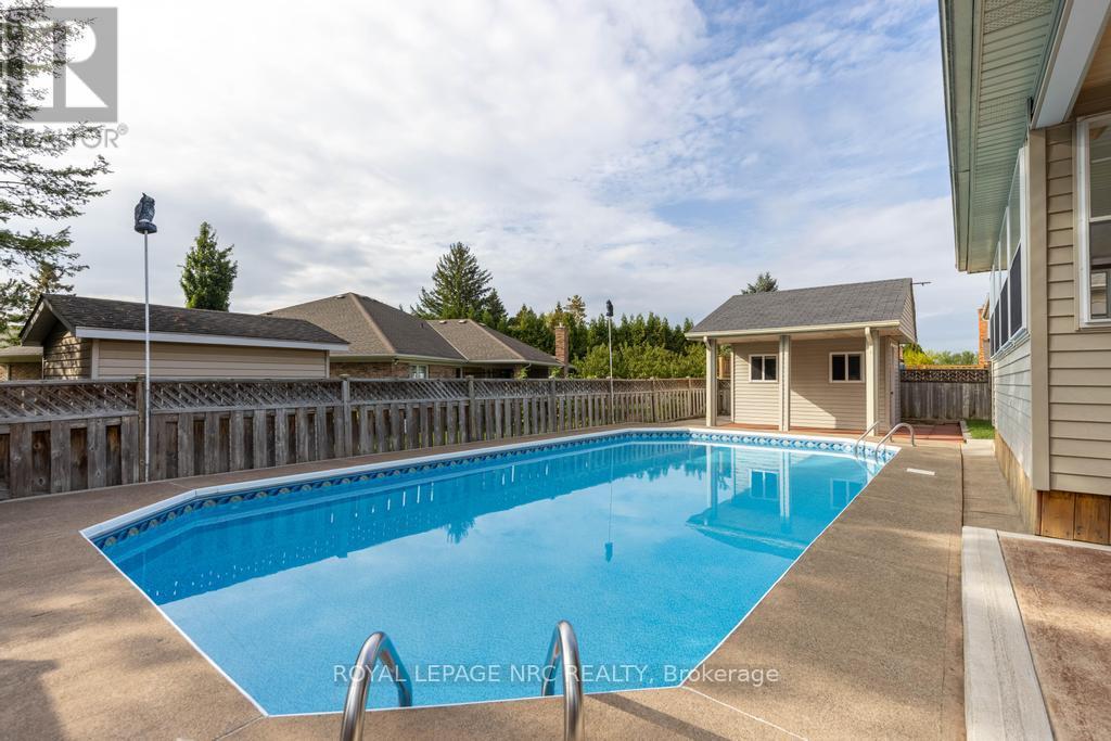 83 First Street Louth, St. Catharines, Ontario  L2S 2T7 - Photo 34 - X12801886