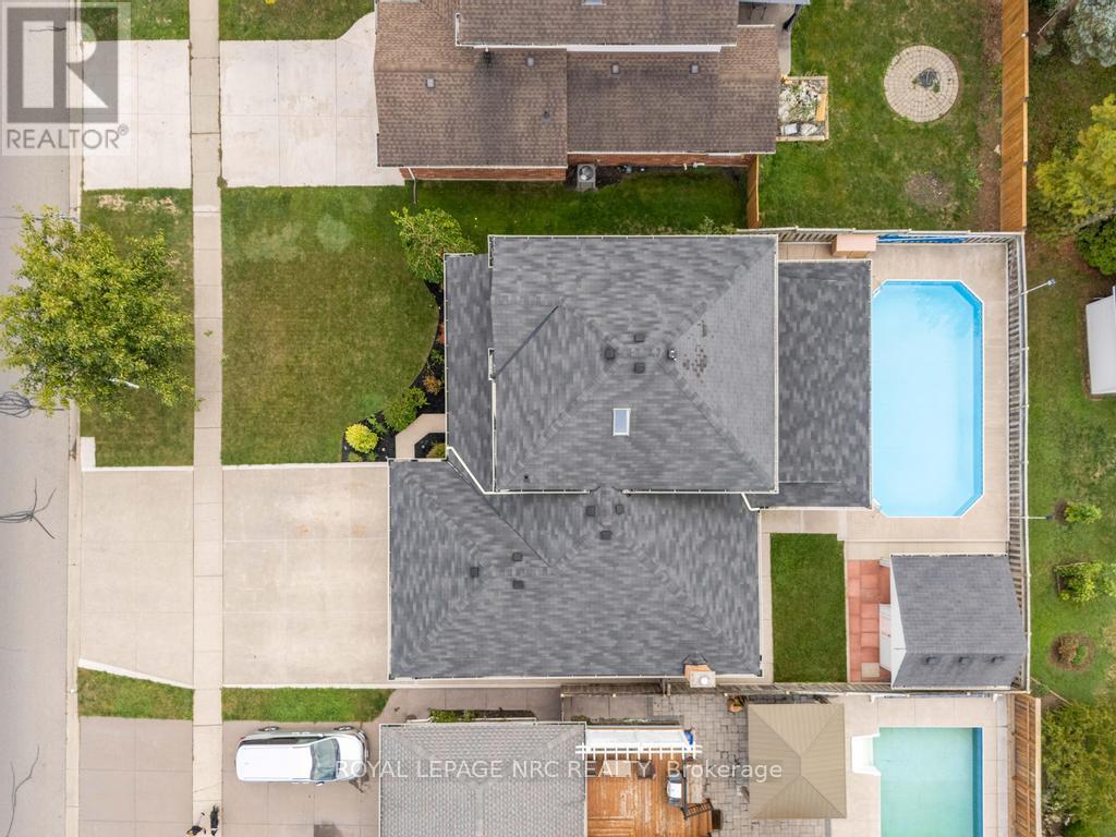 83 First Street Louth, St. Catharines, Ontario  L2S 2T7 - Photo 5 - X12801886