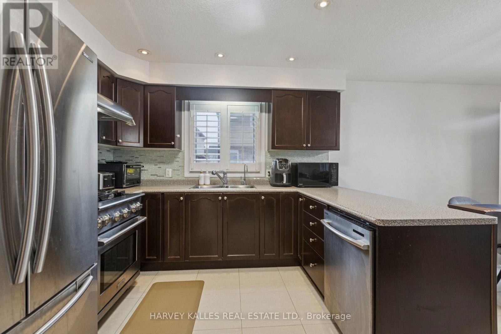 409 Tealby Crescent, Waterloo, Ontario  N2J 4Y8 - Photo 12 - X12801902